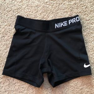Girls Nike pros compression shorts